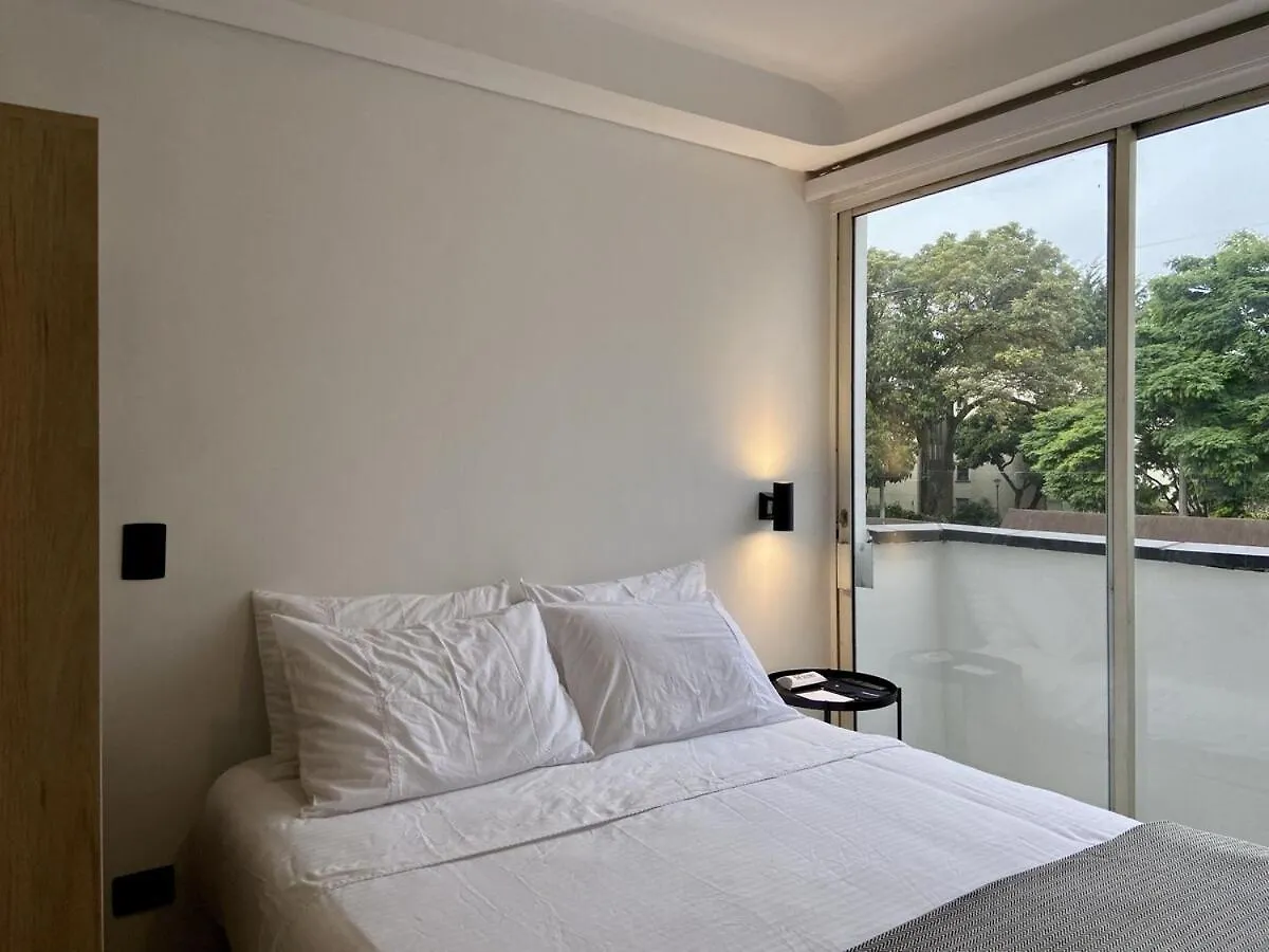 Hotel Santa Ana 메딜린