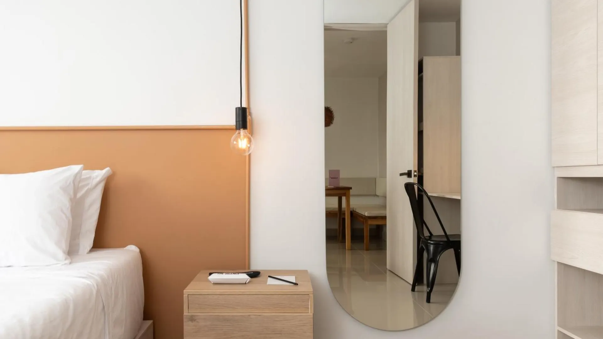 Hotel Santa Ana 메딜린