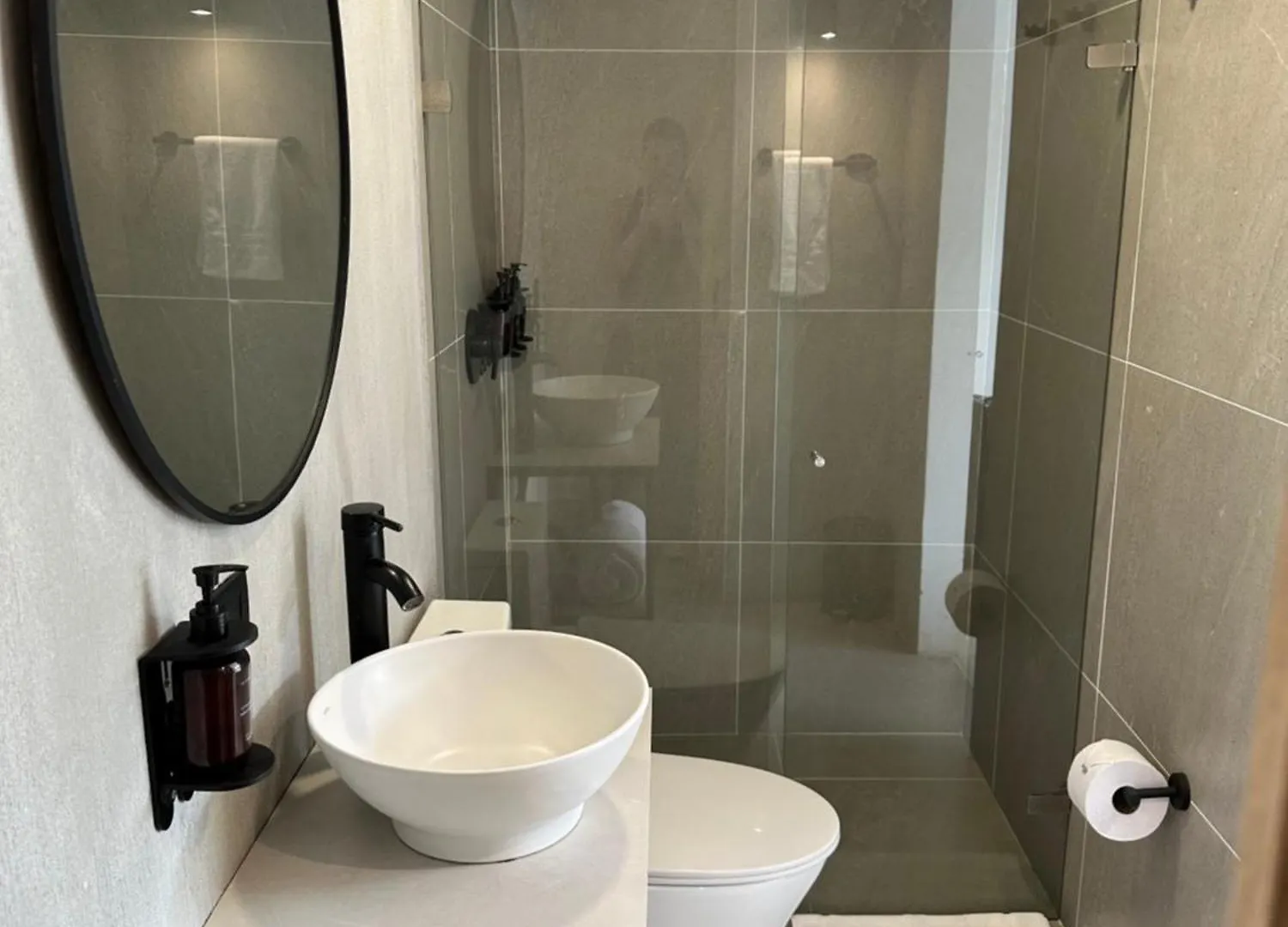**  Hotel Santa Ana Medellín Colombia